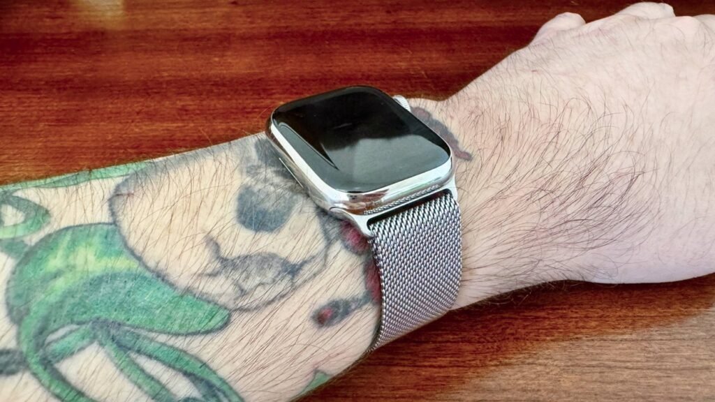 Apple Watch issues force one user to undergo tattoo removal