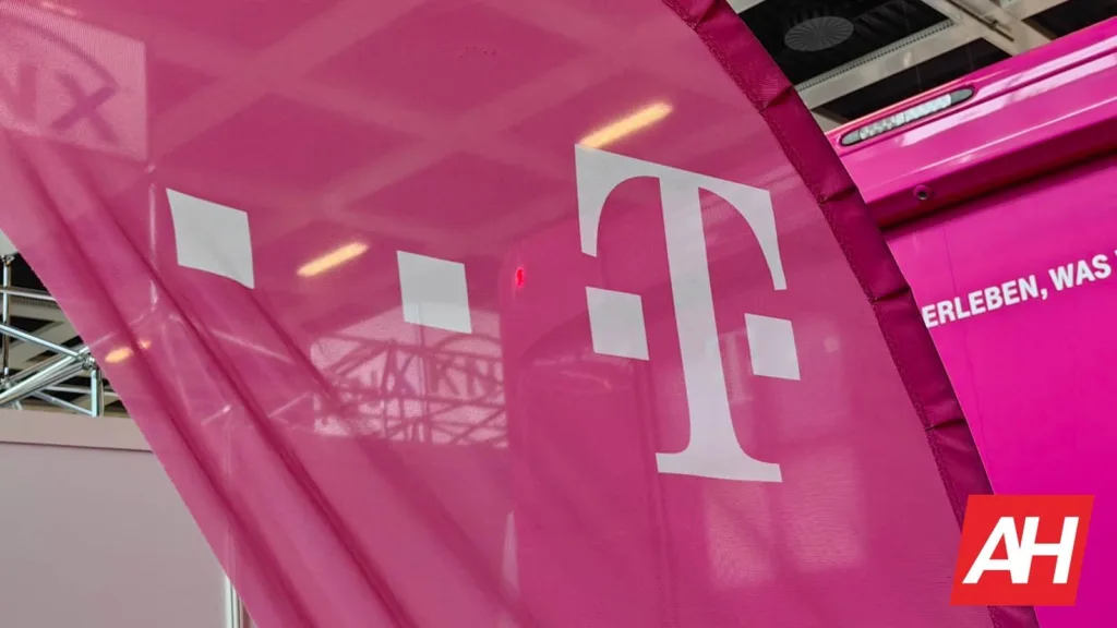 Some T-Mobile stores sold used phones as new, claims report